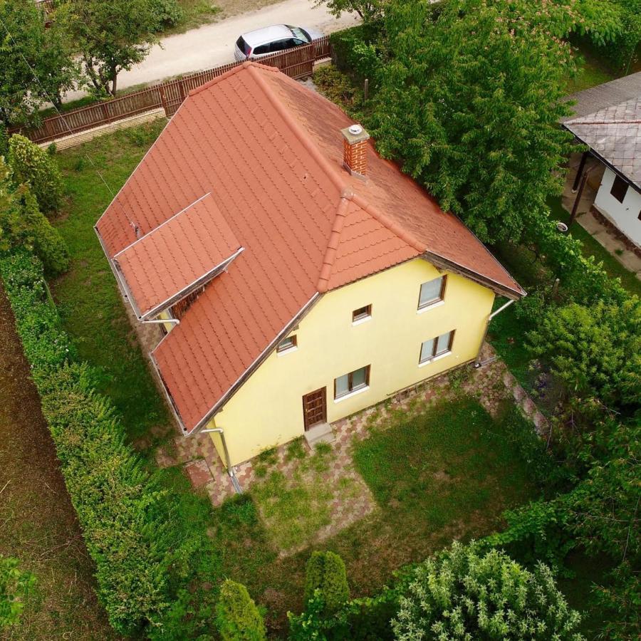 David Apartman Gárdony エクステリア 写真